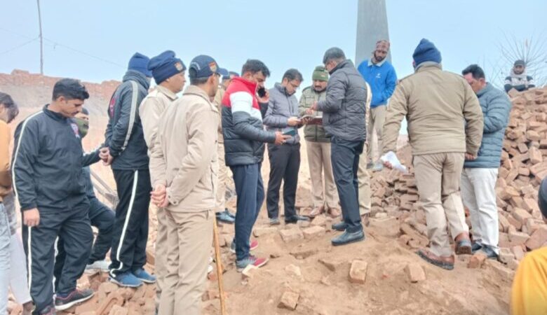 हरिद्वार रुड़की में भट्टे की दीवार गिरने से छह मजदूरों की दर्दनाक मौत, दो गंभीर घायल,,,