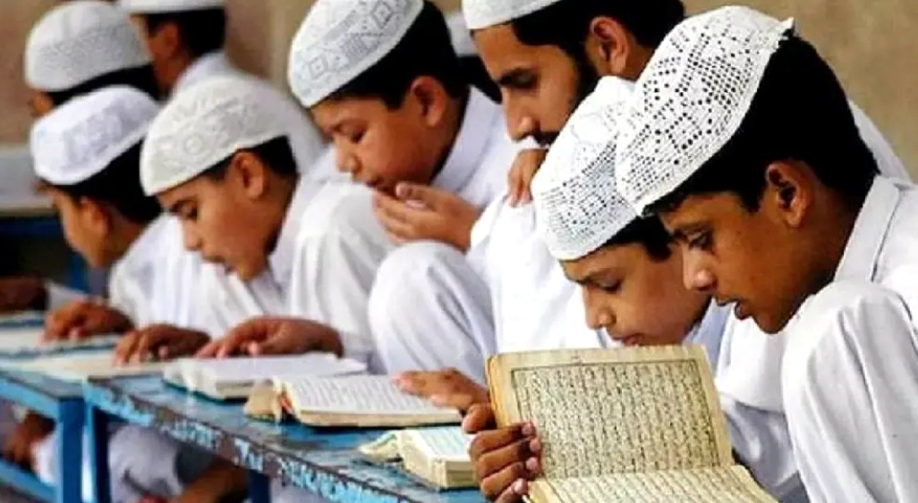 उत्तराखंड में अवैध मदरसों के खिलाफ लगातार कार्रवाई जारी, प्रदेश में अब तक 180 अवैध मदरसे किए सील,,,,,