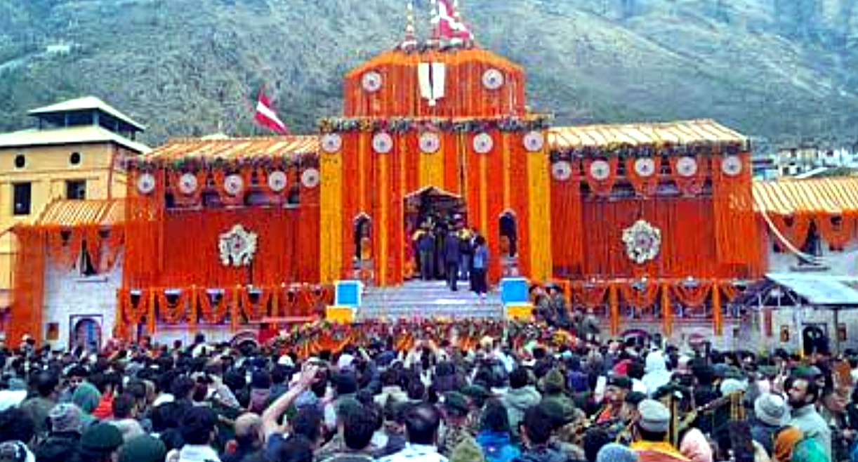 उत्तराखंड में बदरीनाथ – केदारनाथ मंदिर समिति से जुड़े प्रदेश के 45 अन्य मंदिरों की यात्रा व्यवस्था को बनाया जाएगा और भी भव्य – हेमंत द्विवेदी(अध्यक्ष)