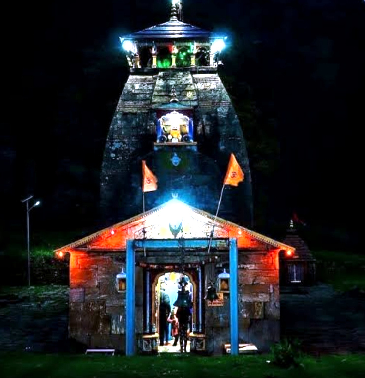 उत्तराखंड में आज बुधवार 21 मई को कर्क लग्न में पूर्वाह्न 11.30 बजे श्रद्धालुओं के लिए खुले द्वितीय केदार श्री मद्महेश्वर जी के कपाट,,,,