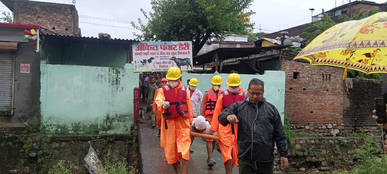 उत्तराखंड बरसात में आपदा से निपटने के लिए मॉक अभ्यास कर देहरादून प्रशासन ने संभाला मोर्चा,,,,,