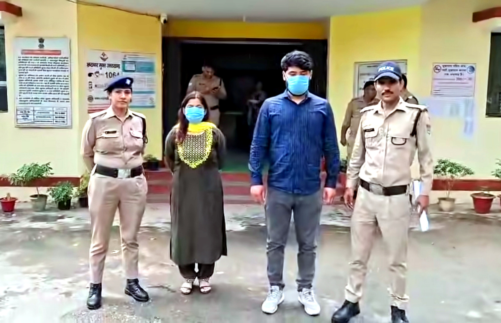 उत्तराखंड हरिद्वार नाबालिग से सामूहिक दुष्कर्म मामले में भाजपा नेत्री सहित प्रेमी गिरफ्तार, मां ने ही कराया बेटी का दुष्कर्म, पुलिस ने की बड़ी कार्रवाई,,,,,,
