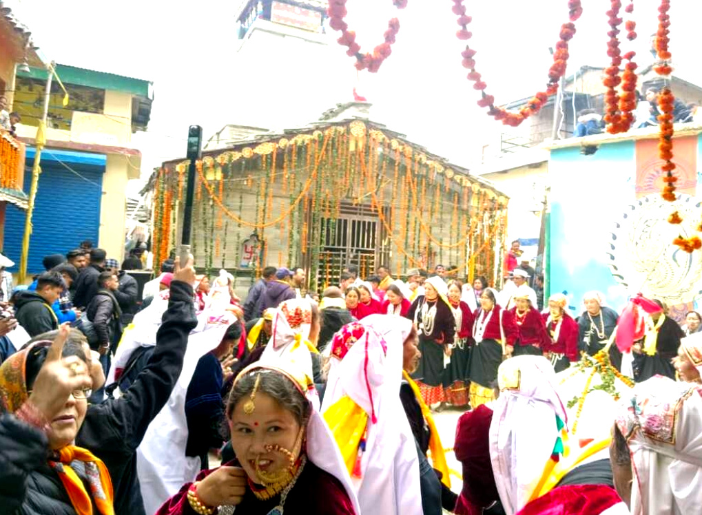 उत्तराखंड में श्री बदरीधाम के नजदीक माणा में खुले बदरीविशाल क्षेत्र रक्षक श्री घंटाकर्ण जी मंदिर के कपाट,,,,,