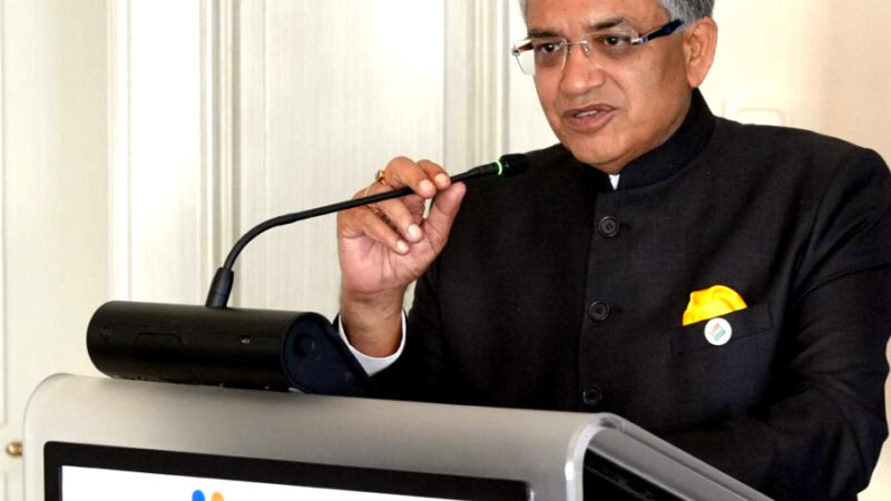 उत्तराखंड निर्वाचन आयोग वोटर आईडी कार्ड वितरण में लाएगा तेजी, मतदाताओं को त्वरित और कुशल चुनावी सेवाएं प्रदान करना चुनाव आयोग की प्राथमिकता,,,,