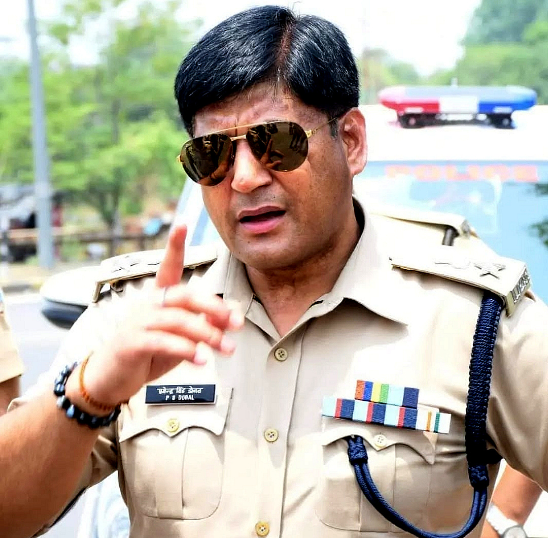 उत्तराखंड SSP के निर्देश पर देर रात चला चैकिंग अभियान, पुलिस ने 16 वाहन किये सीज, कुल 28 वाहनों का किया चालान,,,,,