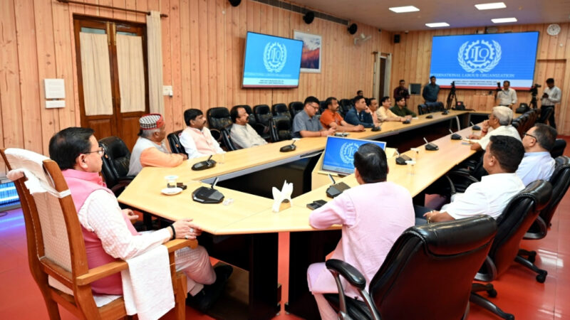 उत्तराखंड मुख्यमंत्री पुष्कर सिंह धामी ने सुना प्रधानमंत्री के ’मन की बात’ कार्यक्रम का 123वा संस्करण,,,,