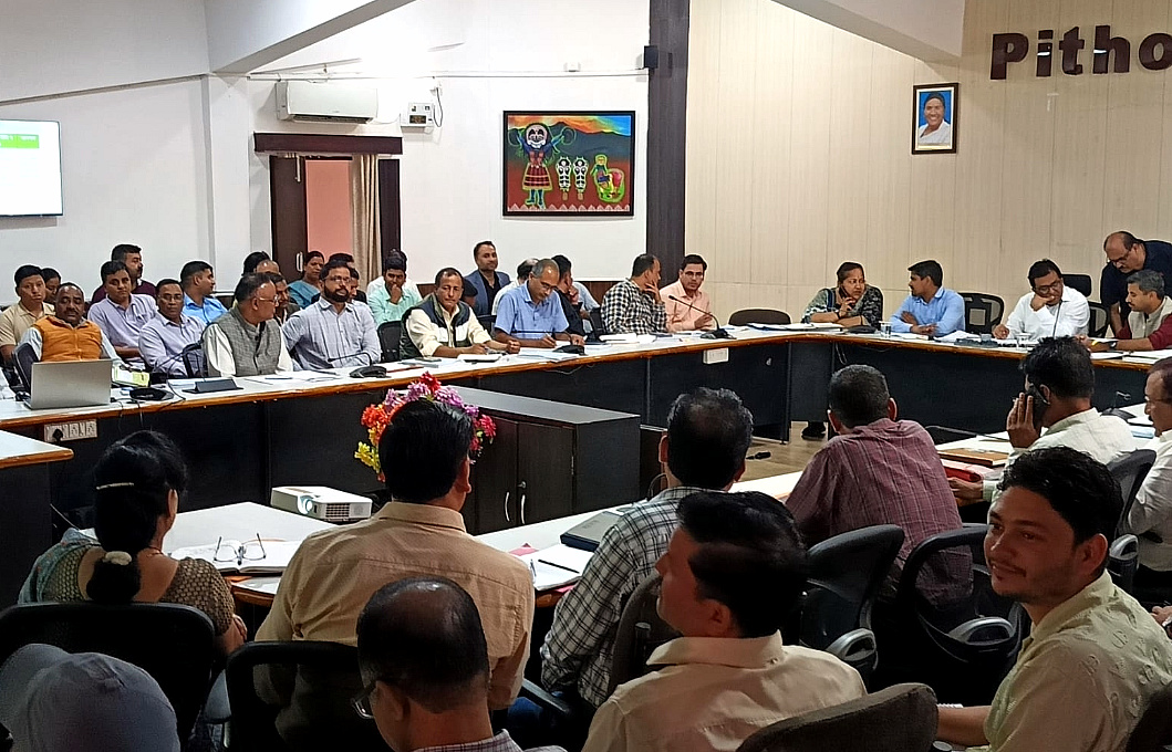 उत्तराखंड जिला निर्वाचन अधिकारी की अध्यक्षता में आगामी त्रिस्तरीय पंचायत 2025 की तैयारियों को लेकर बैठक में हुई चर्चा,,,,,