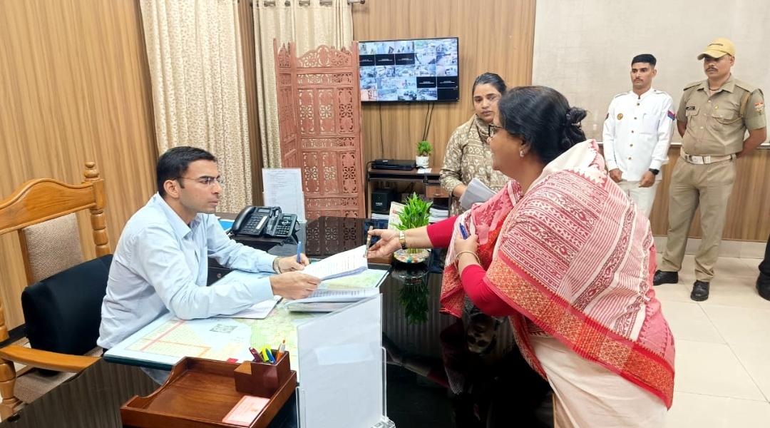 उत्तराखंड मुख्यमंत्री के निर्देशन में फ्रंटफुट पर जिला प्रशासन, दर्जनों मोबाईल टावर सील, जनहित में एक बाद एक हो रहे है बड़े फैसले,,,,,,