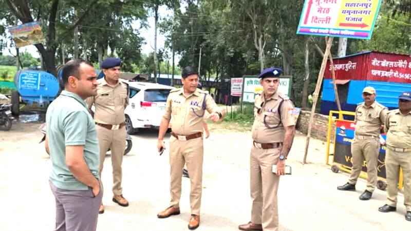 उत्तराखंड हरिद्वार में डीएम और एसएसपी ने मोर्चे पर जाकर कांवड़ियों से व्यवस्थाओं पर ली जानकारी,,,