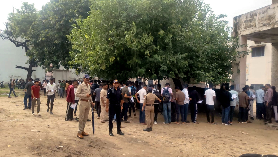 उत्तराखंड हरिद्वार पुलिस ने कांस्टेबल भर्ती परीक्षा केंद्रों पर किए सुरक्षा के कड़े इंतजाम,,,,