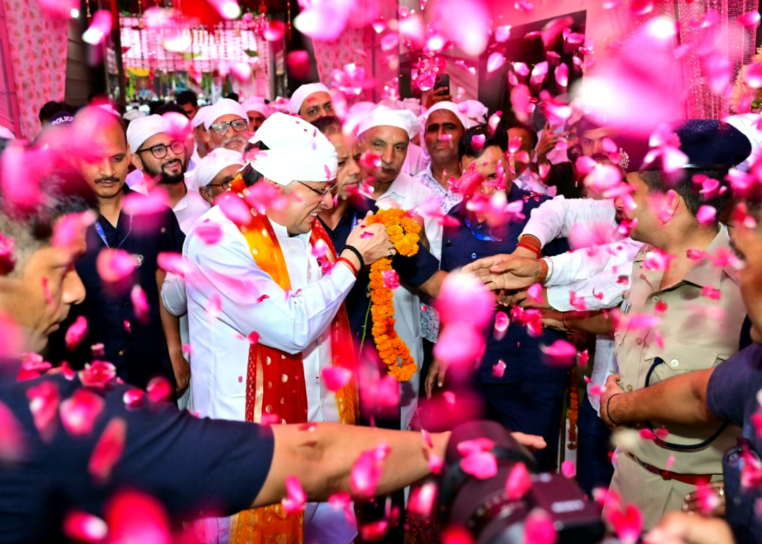 उत्तराखंड पुष्कर सिंह धामी ने श्री ब्रह्म निवास आश्रम, भूपतवाला में 50वाँ निर्वाण दिवस के अवसर पर आयोजित कार्यक्रम में किया प्रतिभाग,,,,,,