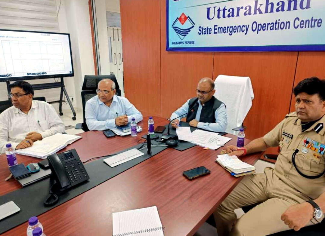 उत्तराखंड में भारी बारिश की चेतावनी पर सचिव आपदा प्रबंधन सर्तक, विभाग को सभी तैयारियां पूर्ण रखने निर्देश जारी,,,,,