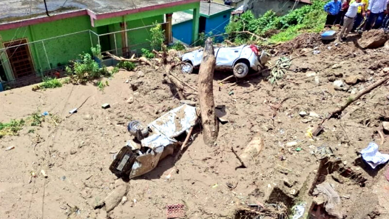 उत्तराखंड चमोली आपदा के सैलाब ने किया सबकुछ तबाह, बुजुर्ग लापता, तीन दिन बाद अभी यहाँ ऐसे हैं  हालात,,,,