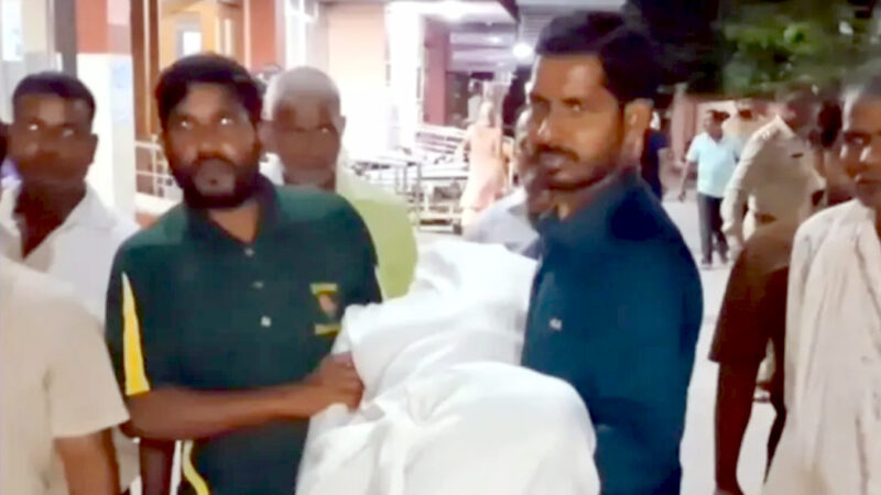 हरिद्वार अस्पताल में यहां तड़पती रही बेटी और अस्पताल नें किए दरवाज़े बंद, “संवेदनहीनता की पराकाष्ठा”, CMO को दिए जांच के निर्देश- जिलाधिकारी