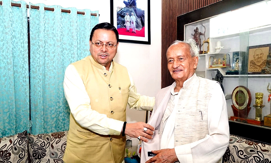 मुख्यमंत्री पुष्कर सिंह धामी ने पूर्व मुख्यमंत्री एवं महाराष्ट्र के पूर्व राज्यपाल भगत सिंह कोश्यारी से उनके देहरादून आवास पर की स्नेह भेंट,,,,