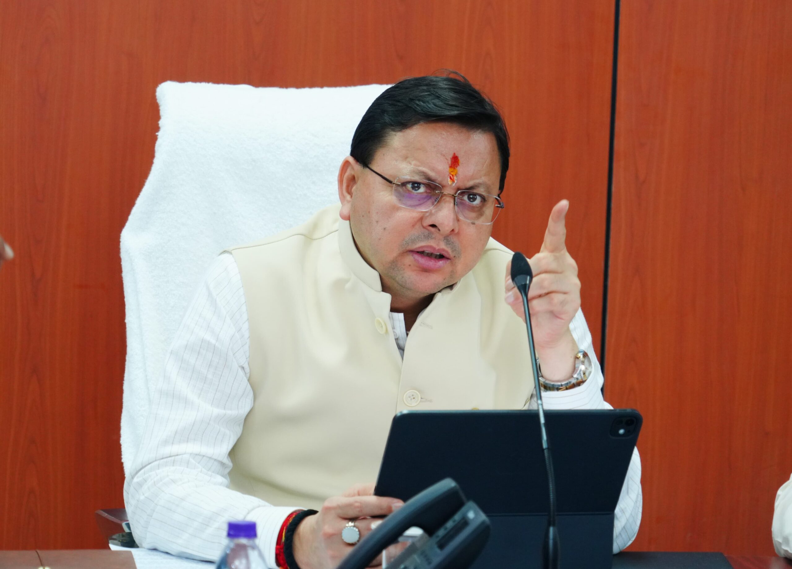 उत्तराखंड में अब नहीं बख्शे जाएंगे नकल माफिया, उत्तराखंड मे आने वाले समय मे होगी स्थिरता और विकास- पुष्कर सिंह धामी
