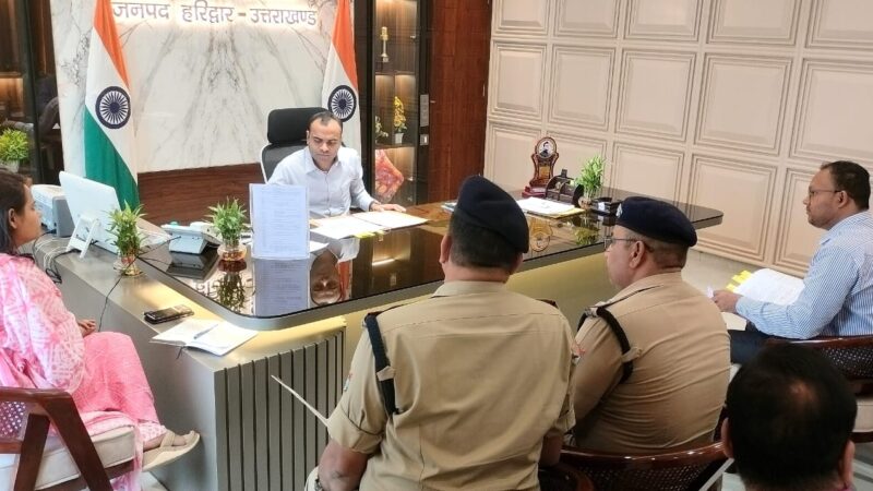 उत्तराखंड हरिद्वार मे स्कूल कॉलेज के निकट अब नहीं होंगी तम्बांकू, गुटखा की दुकानें संचालित- मयूर दीक्षित (जिलाधिकारी)