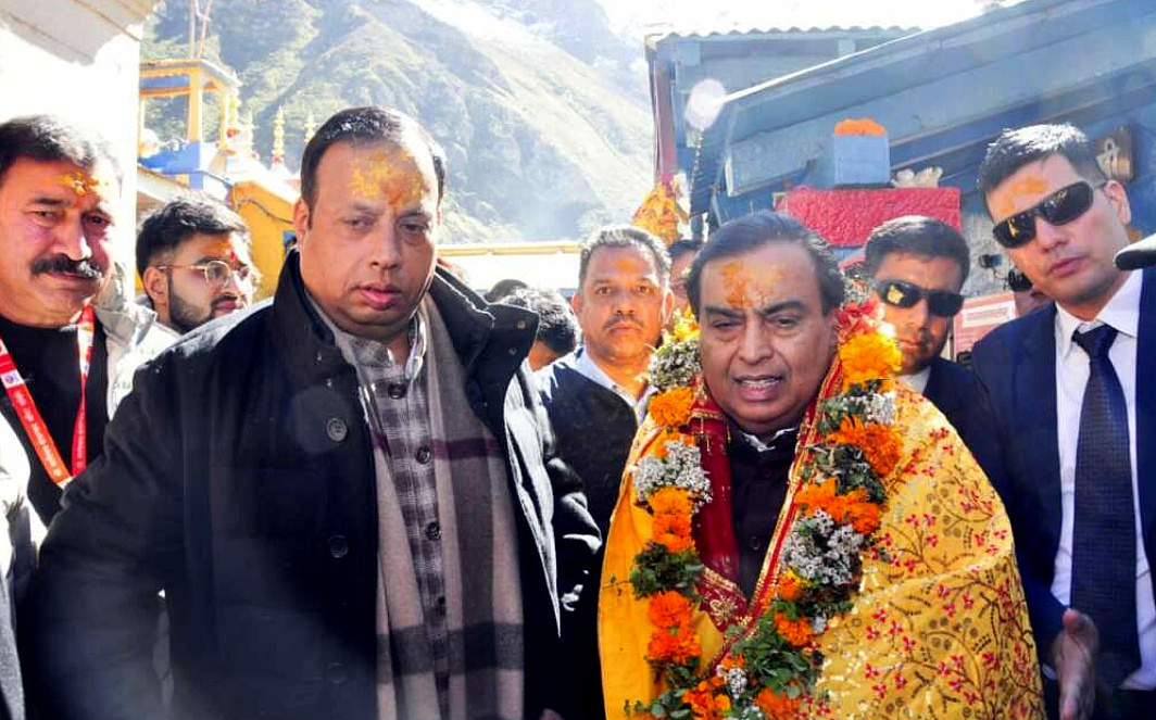 उत्तराखंड, प्रमुख उद्योगपति मुकेश अंबानी पहुंचे श्री बद्रीनाथ और केदारनाथ धाम, BKT अध्यक्ष हेमंत द्विवेदी ने टीम के साथ किया भव्य स्वागत सम्मान,,,,