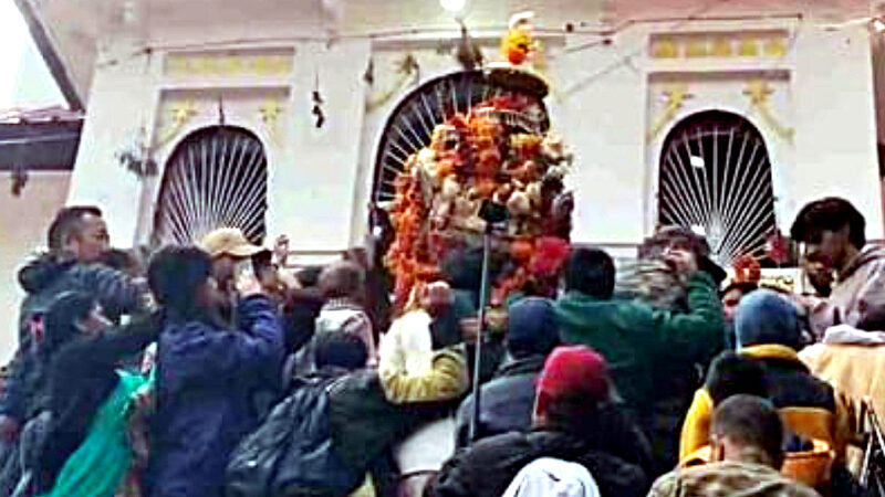 उत्तराखंड अपने शीतकालीन प्रवास स्थल मुखबा में विराजमान हुई मां गंगा की डोली, छह माह यहीं होगी माँ गंगा जी की पूजा-अर्चना,,,,