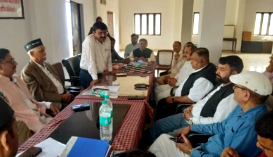 उत्तराखंड परिवहन महासंघ के आह्वान पर गढ़वाल मंडल में रहेगा चक्का जाम, दून और पर्वतीय क्षेत्रों की यूनियनों का भी मिला समर्थन,,,