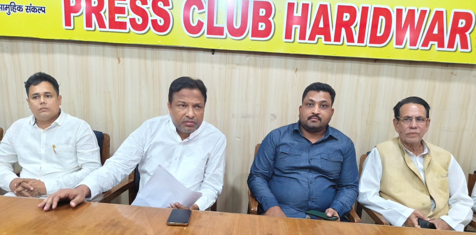 उत्तराखंड हरीश रावत पर बरसे अंसारी, कहा, पहाड़-मैदान की राजनीति करने वाले नहीं होते प्रदेश के हितेषी, कांग्रेस से दिया इस्तीफा,,,,,