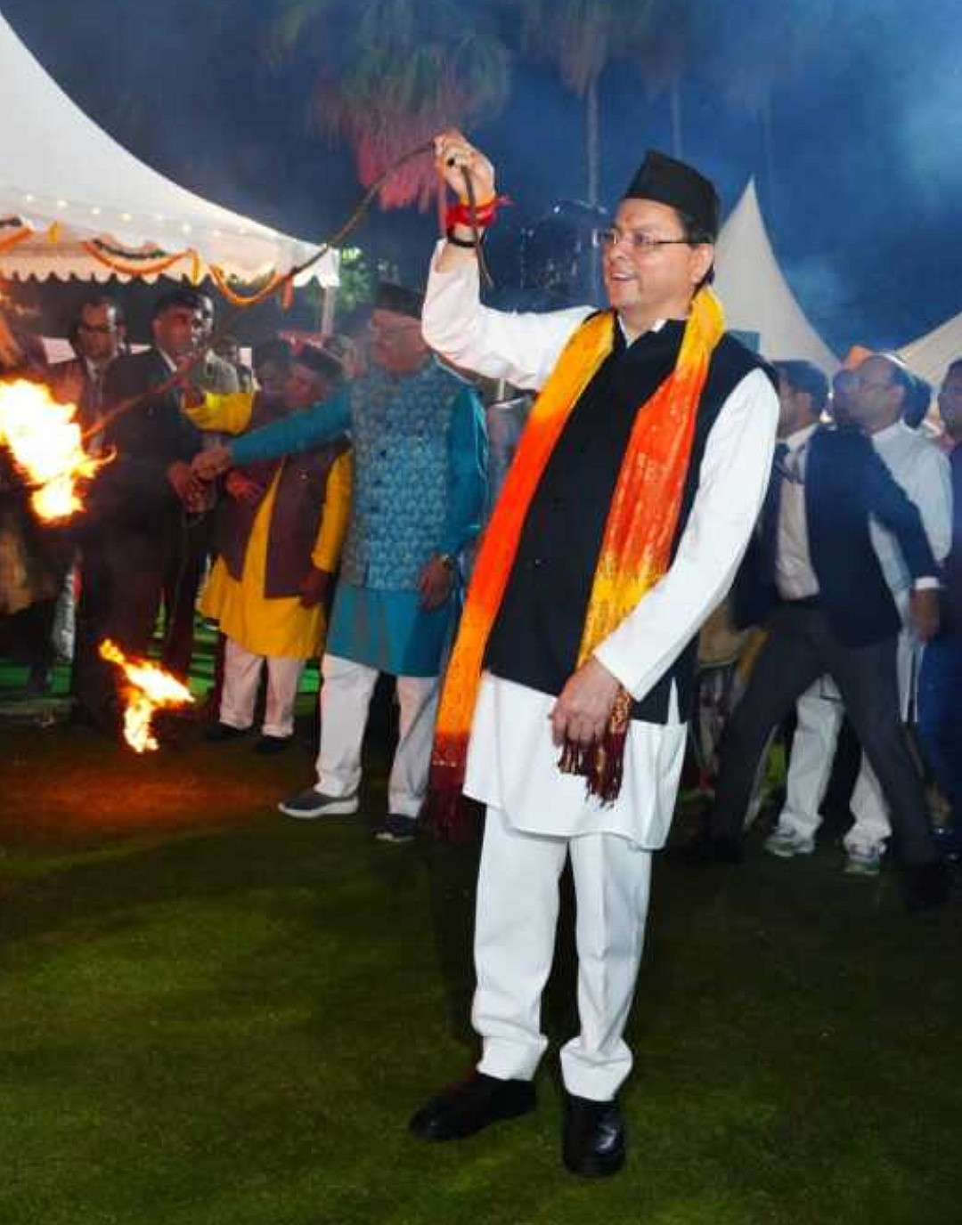 उत्तराखंड पुष्कर सिंह धामी सरकार ने सहेजा लोकविरासत का गौरव, मुख्यमंत्री आवास में इगास पर्व का भव्य आयोजन बना आकर्षण का केंद्र,,,,