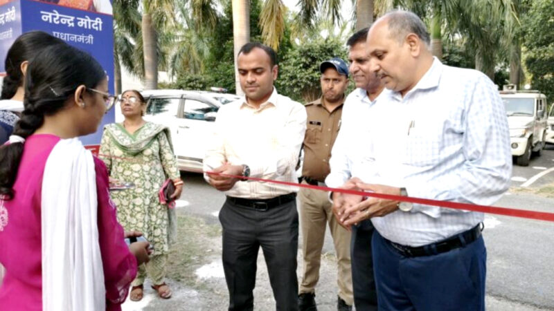 उत्तराखंड रजत जयंती सप्ताह के तहत ऋषिकुल में उमड़ा सांस्कृतिक और विकास का संगम, जिलाधिकारी मयूर दीक्षित ने किया दीप प्रज्वलित कर शुभारंभ,,,