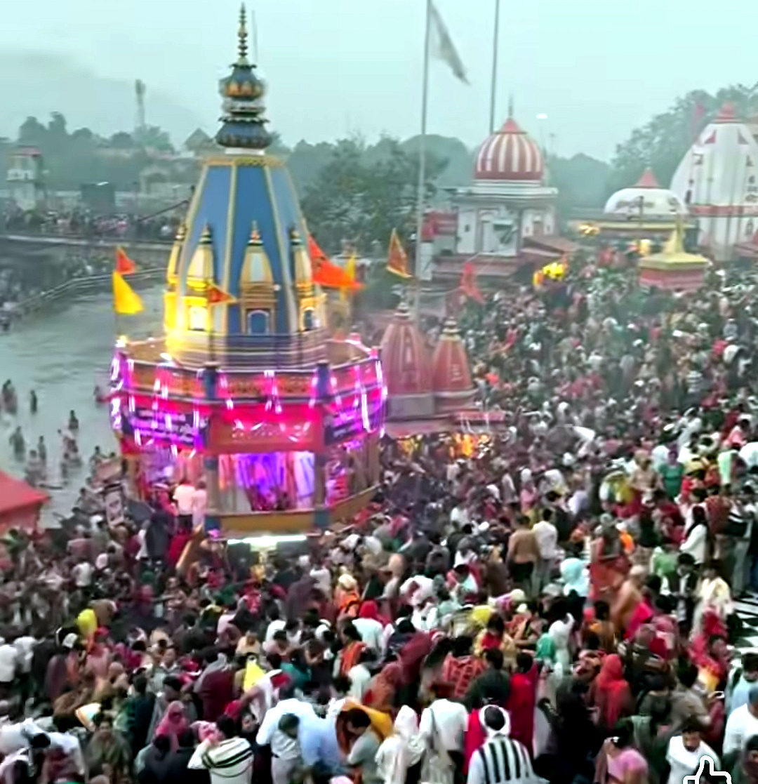 उत्तराखंड कार्तिक पूर्णिमा पर हरिद्वार में लाखों श्रद्धालुओं ने आस्था की डुबकी, ऐसे रहे मेले की सुरक्षा इंतज़ाम,,,,