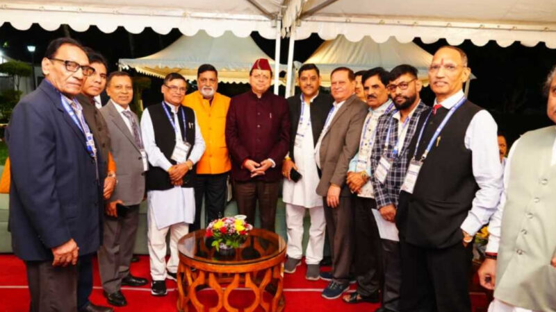 उत्तराखंड मुख्यमंत्री धामी ने किया मुख्यमंत्री आवास में प्रवासी उत्तराखंडी अतिथियों का आत्मीय स्वागत,,,,