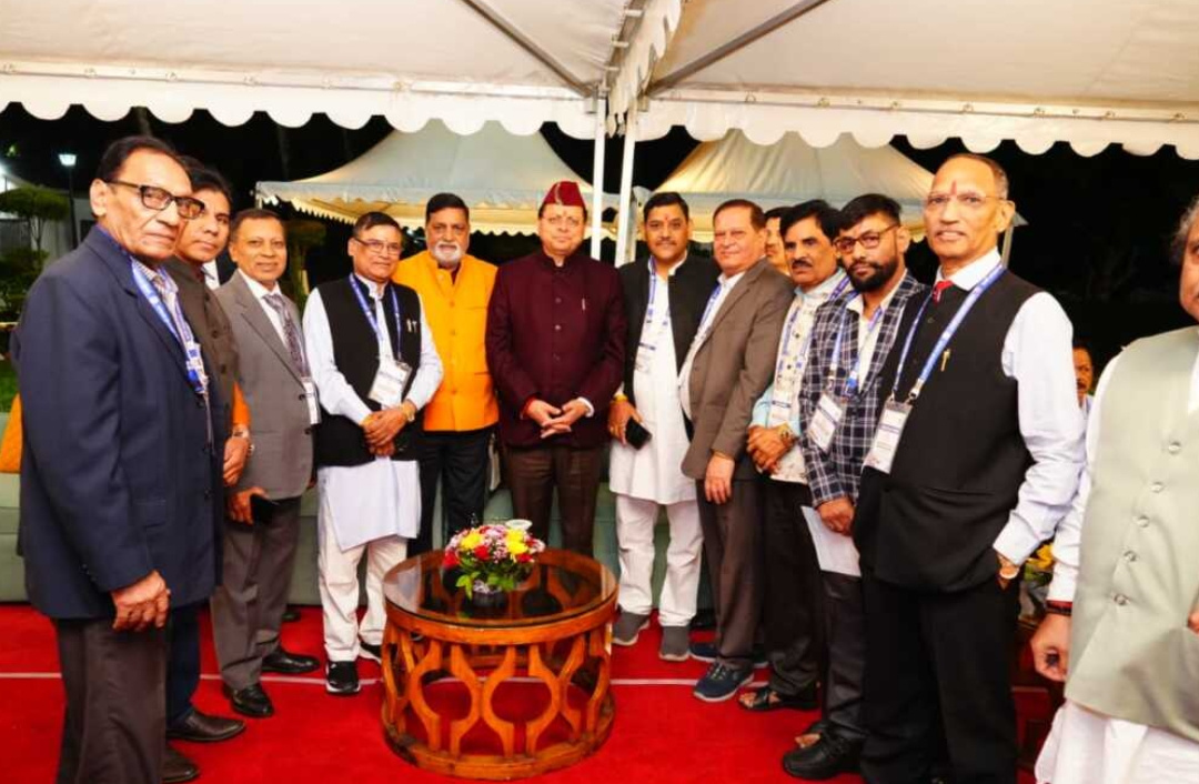 उत्तराखंड मुख्यमंत्री धामी ने किया मुख्यमंत्री आवास में प्रवासी उत्तराखंडी अतिथियों का आत्मीय स्वागत,,,,