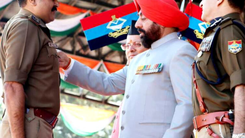 उत्तराखंड सराहनीय सेवाओ के लिए महामहिम राष्ट्रपति ने SSP अजय सिंह को सराहनीय सेवा पदक से किया सम्मानित,,,,,