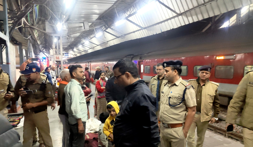 उत्तराखंड दिल्ली विस्फोट के बाद उत्तराखंड में सुरक्षा कड़ी, GRP और पुलिस हाई अलर्ट पर, जॉइंट चेकिंग अभियान जारी,,,,