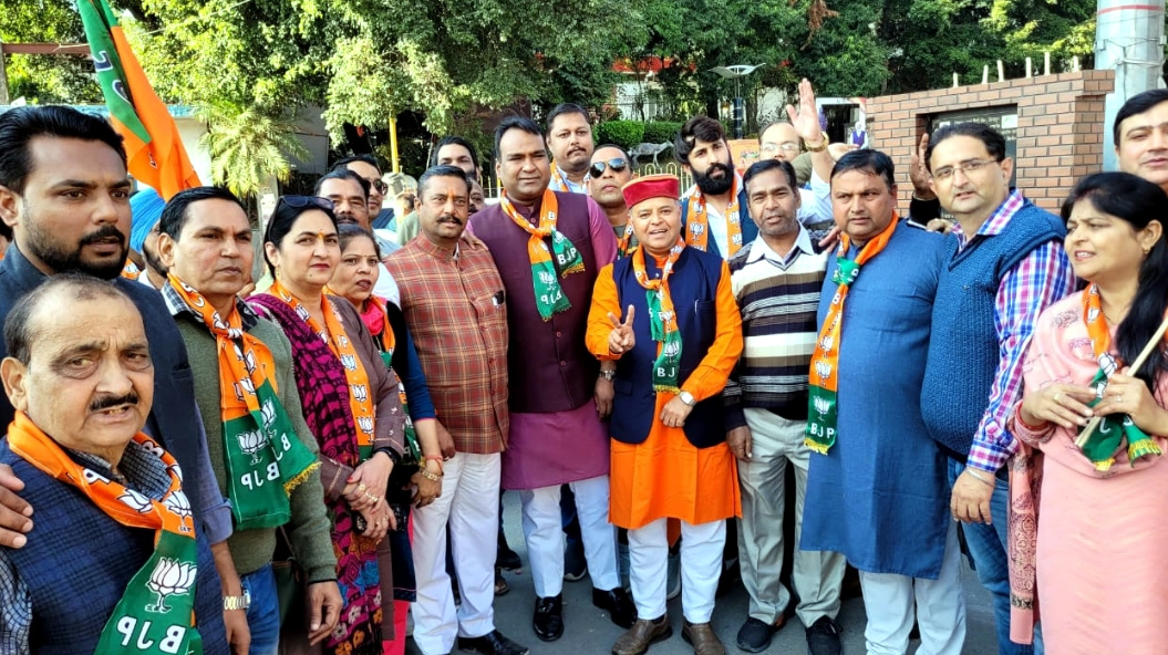 देहरादून में भाजपा कार्यकर्ताओं ने बिहार जीत का मनाया शानदार जश्न, आतिशबाज़ी और नारों से गूंजी प्रदेश की राजधानी,,,,