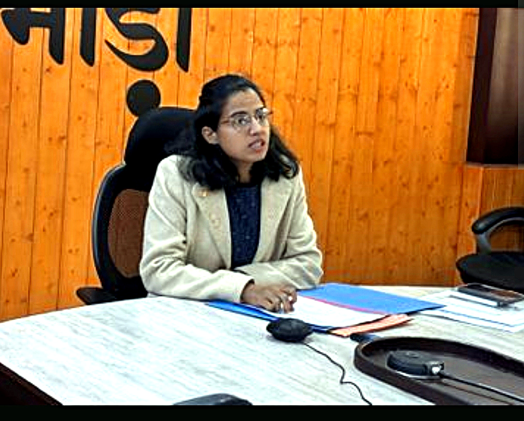 उत्तराखंड जनसमस्याओं के त्वरित समाधान हेतु प्रशासन सक्रिय, लंबित प्रकरणों के शीघ्र नि स्तारण के निर्देश- युक्ता मिश्र 