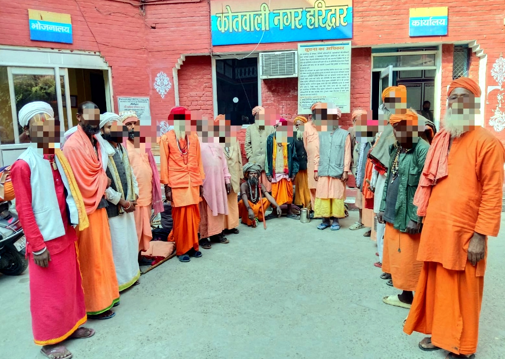 उत्तराखंड के हरिद्वार में ऑपरेशन “कालनेमि” का प्रभावी प्रहार, 20 फ़र्ज़ी बाबा पुलिस हिरासत में- एसएसपी 