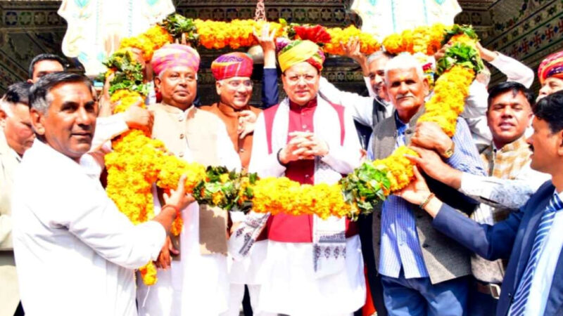 उत्तराखंड मुख्यमंत्री पुष्कर सिंह धामी ने तीर्थराज पुष्कर स्थित श्री ब्रह्मा जी मंदिर में की पूजा-अर्चना कर लिया आशीर्वाद,,,,,