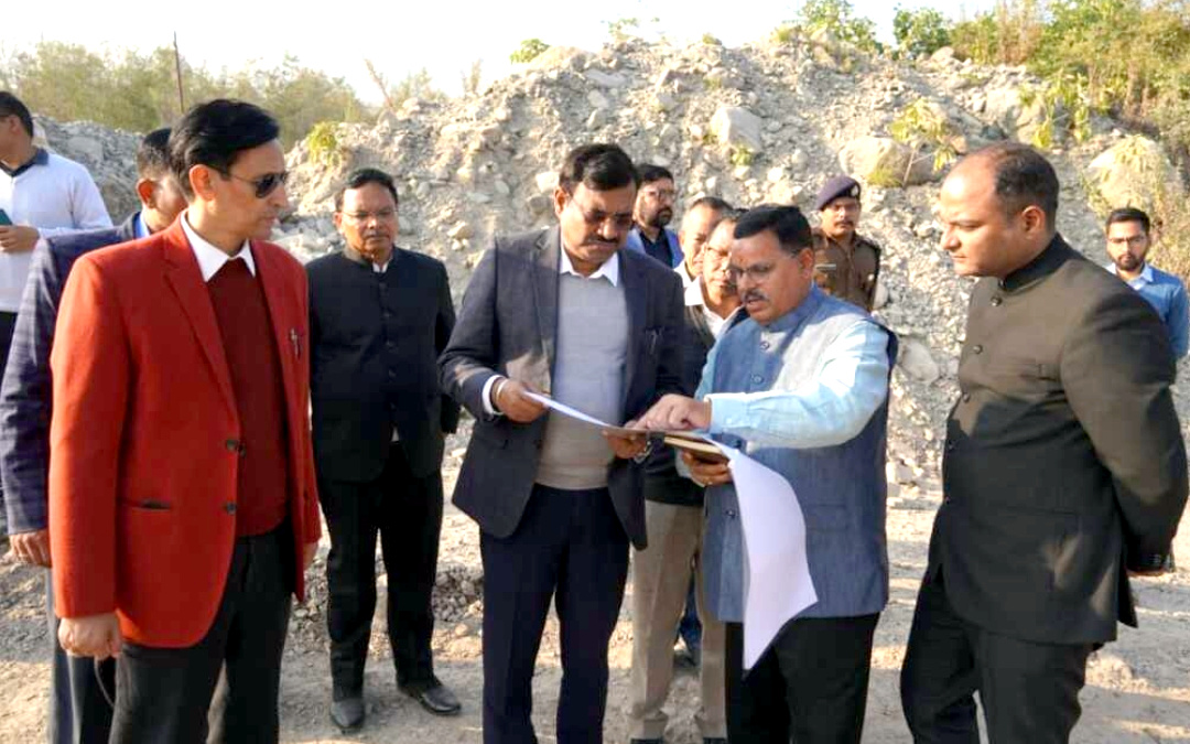 उत्तराखंड शारदा करिडोर, इको-टूरिज्म व आधारभूत ढांचों की समीक्षा के साथ मुख्य सचिव आनन्द बर्द्धन ने किया  स्थलीय  निरीक्षण,,,,,