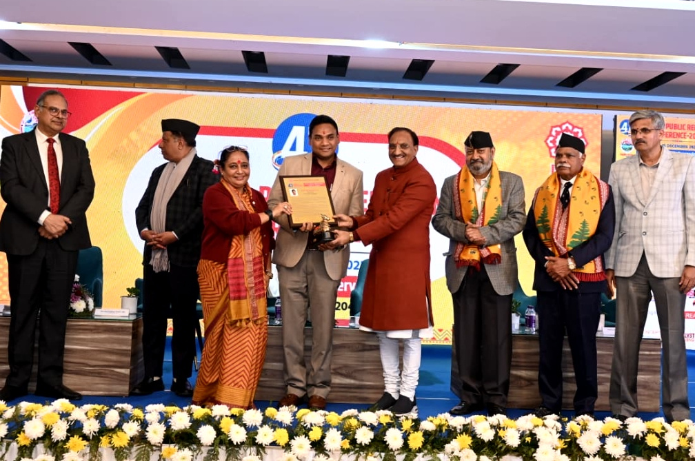 उत्तराखंड स्वास्थ्य सेवाओं में नवाचार और उत्कृष्ट कार्यों के लिए डॉ. आर. राजेश कुमार को PRSI राष्ट्रीय सम्मान से किया गया सम्मानित,,,,,