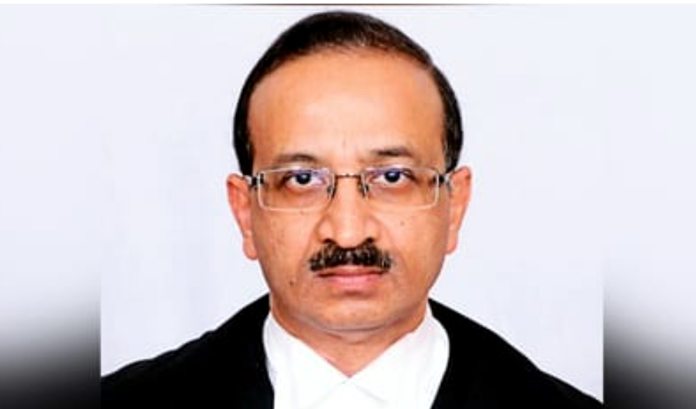 उत्तराखंड में जस्टिस मनोज कुमार गुप्ता बन सकते है प्रदेश के नए चीफ जस्टिस, वर्तमान मे इलाहाबाद हाईकोर्ट मे हैं वरिष्ठ न्यायाधीश,,,,,