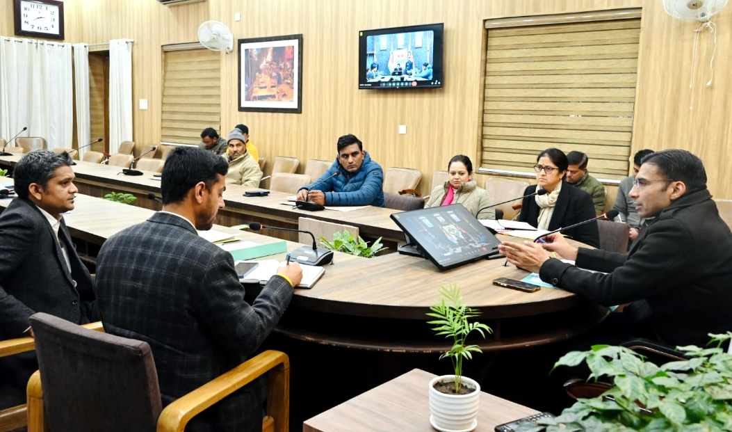 उत्तराखंड मानव-वन्यजीव संघर्ष पर जिला प्रशासन सख्त, संवेदनशील क्षेत्रों में बढ़ेगी हाईटेक निगरानी, DM सविन बंसल ने किया व्यापक एक्शन प्लान लागू,,,