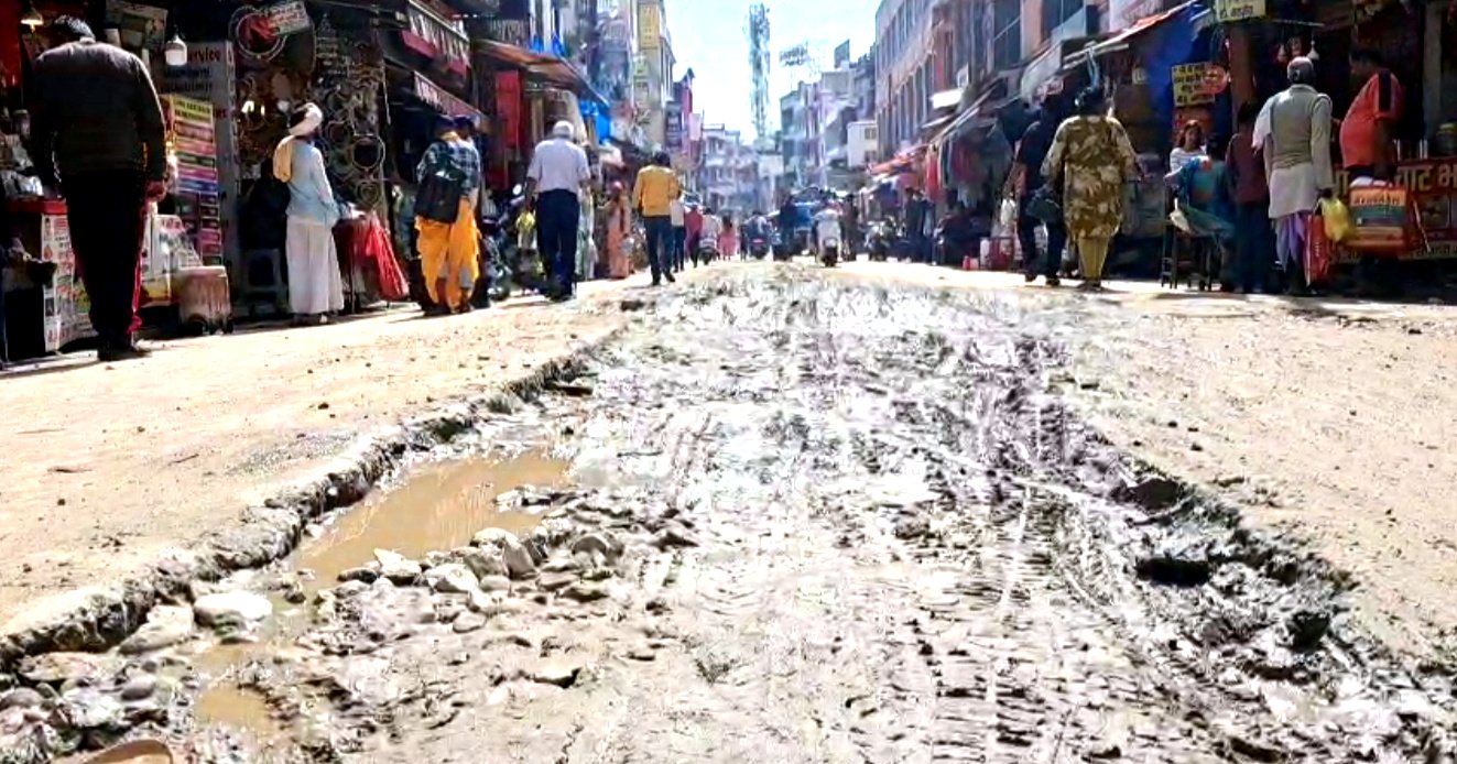 क्यू (14)