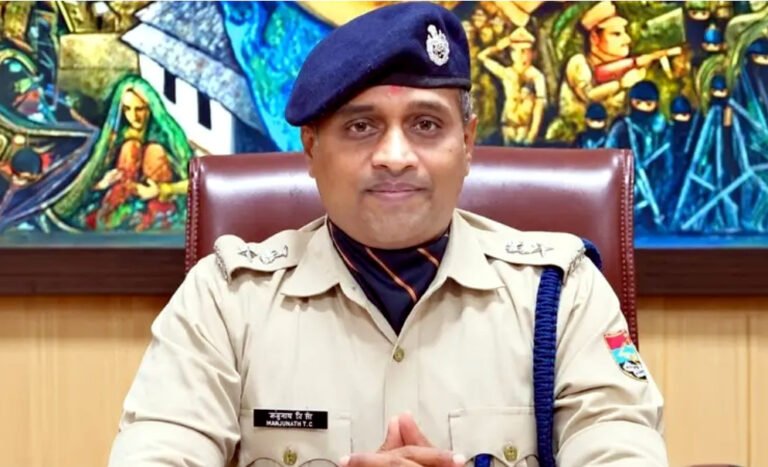 क्यू (26)